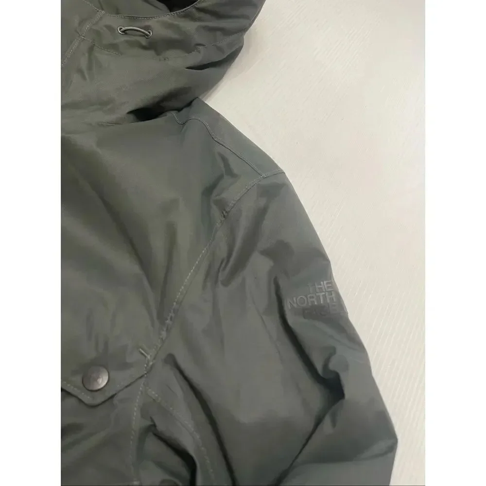 The North Face Men’s Grey Windbreaker Jacket Size Large